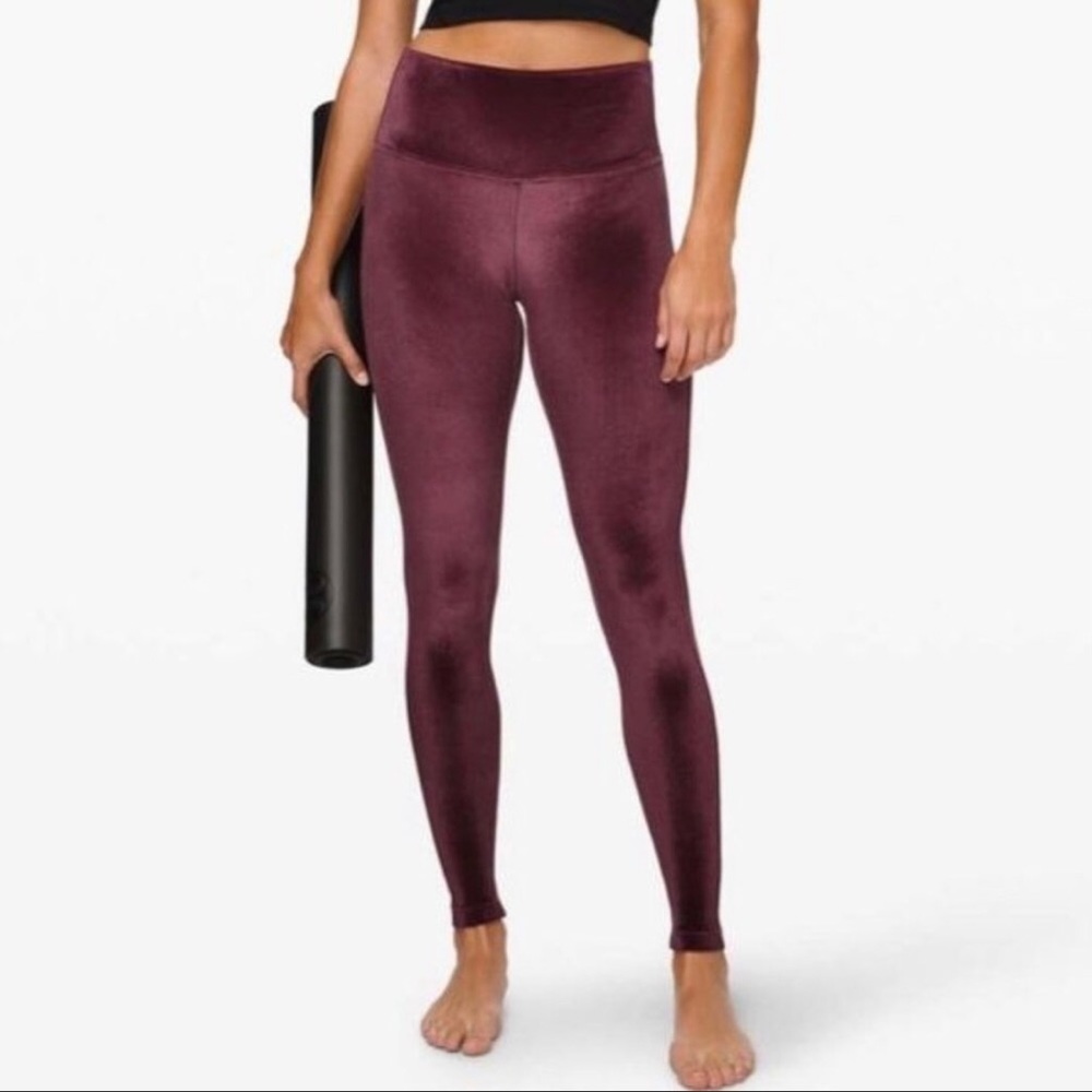 Lululemon leggings. Wunder lounge high rise tight 28” velvet garnet size 8